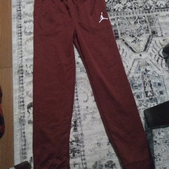 Nw Jordan pants boys youths size XL (13_15y)  color:Red wine - Picture 5 of 9